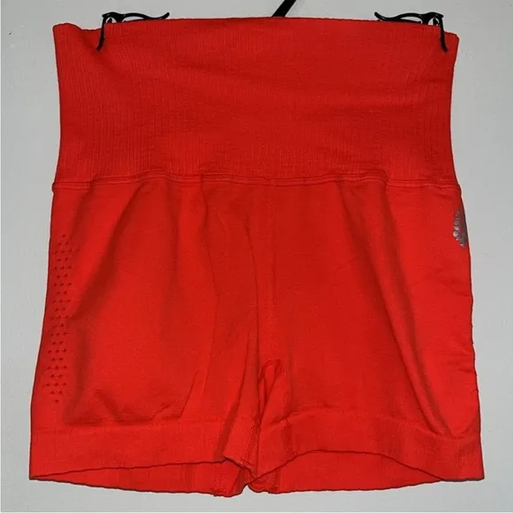 538. FREE PEOPLE Good Karma High-Waisted Shorts in Tomato red Sz Xs/S NWOT $50