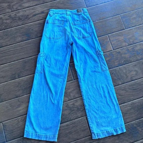 AE Low-Rise Baggy Wide-Leg Jean Size 0
