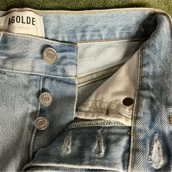 AGOLDE  Women’s Blue High-Waisted Jean Shorts with Frayed Hem