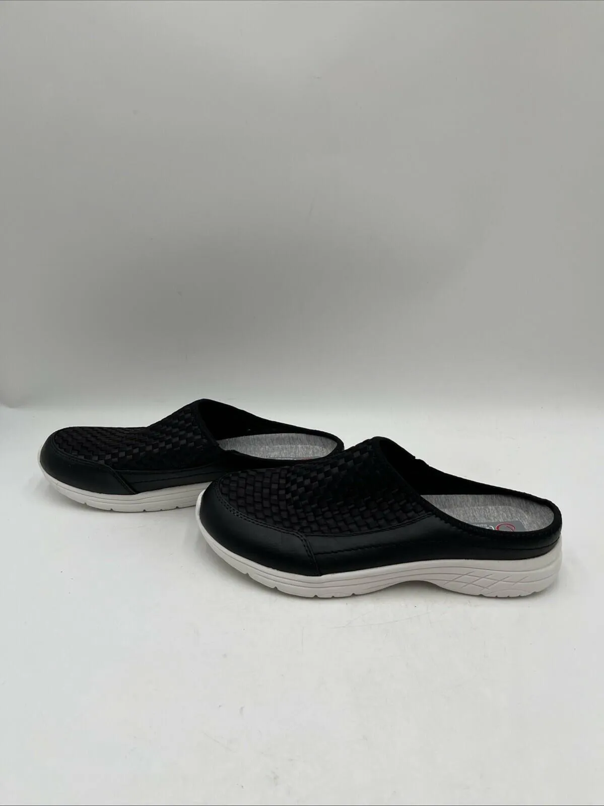 Btrue BareTraps ANNSLEY Black Fabric Round Toe Slip On Clogs Women's Size 9M - Very Good