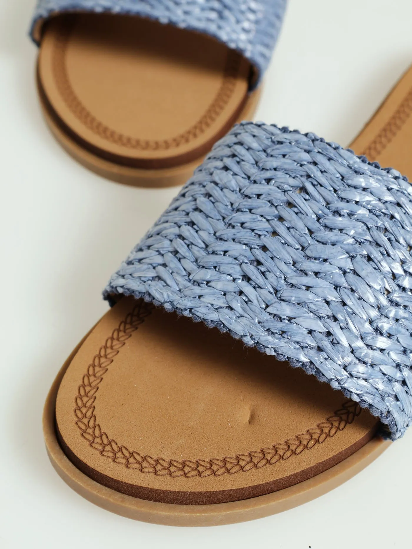 Comfort Outsole Raffia Single Band Mule Sandal - Blue