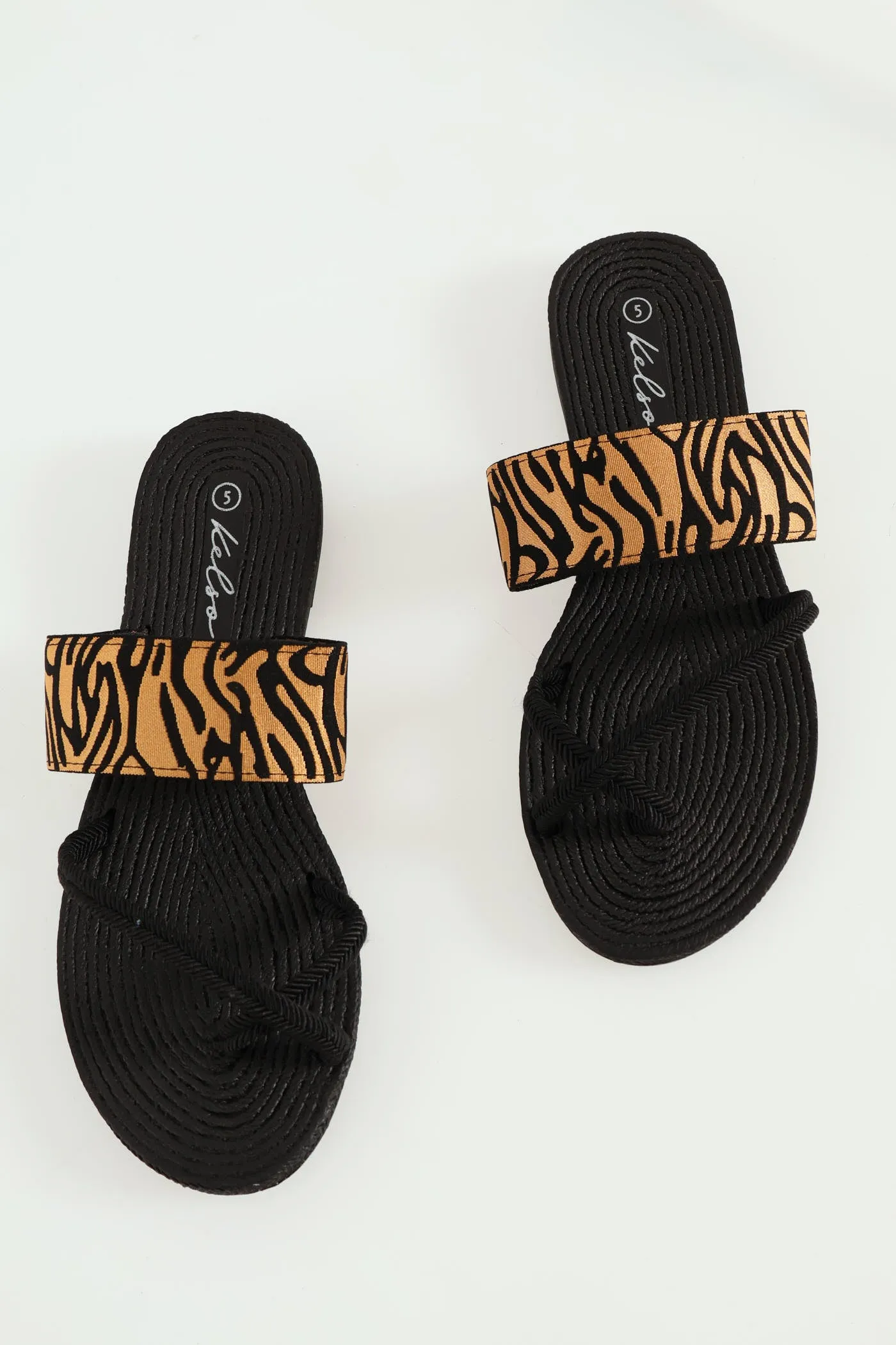 Cross Strap Toe Post Mule Sandal - Black/Cream
