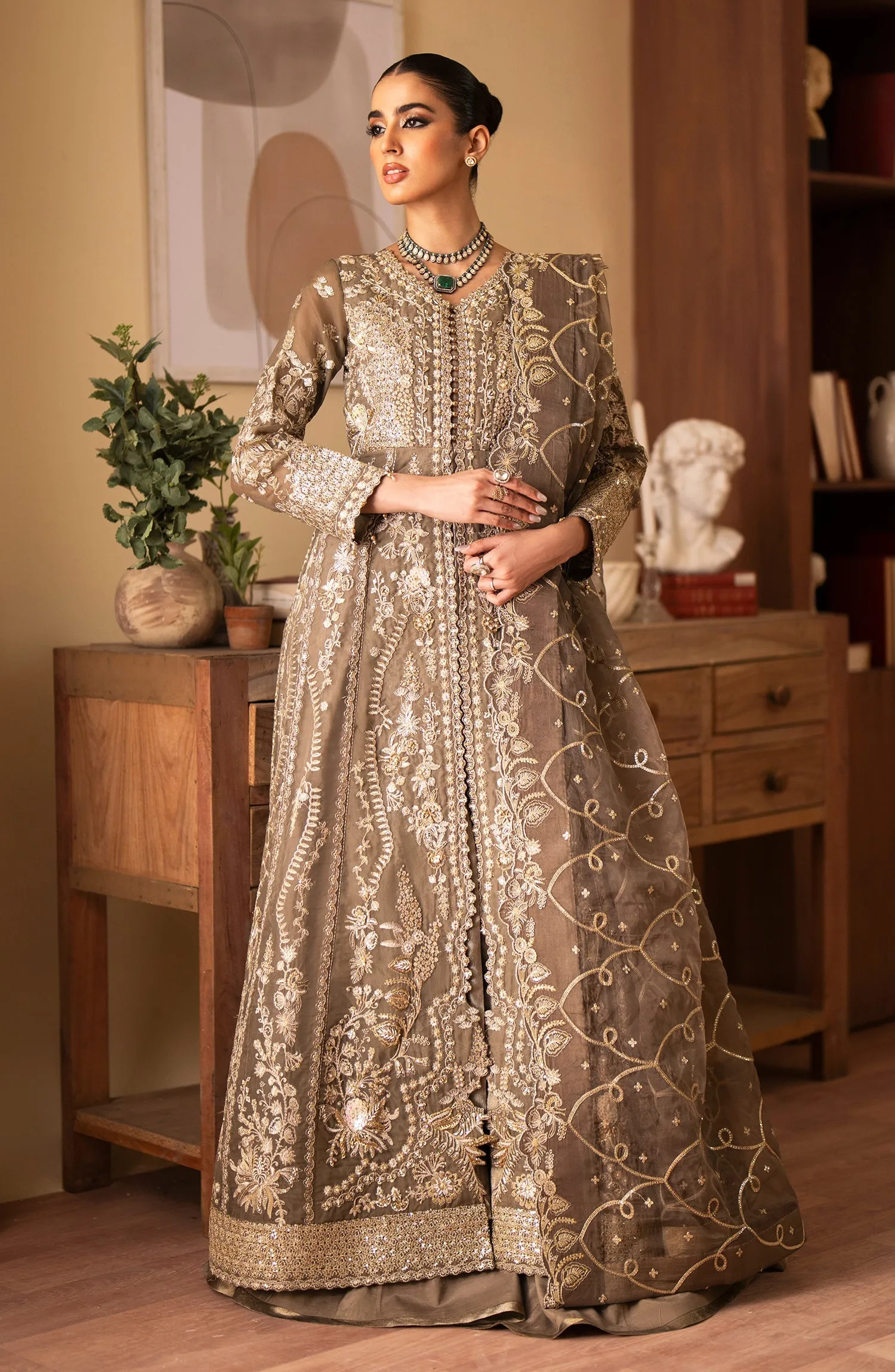 EMAAN ADEEL | Romansiyyah Luxury Formals' 24 | YESRA
