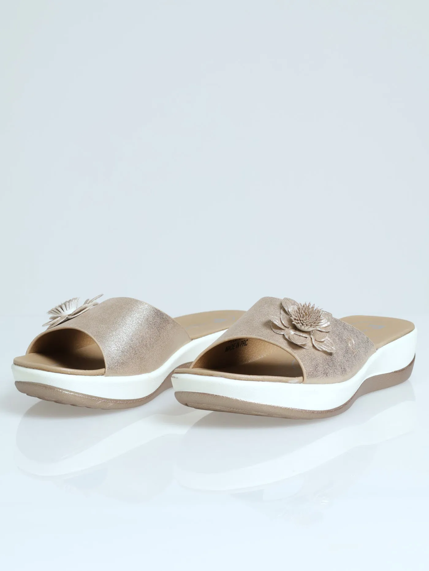 Flower Push In Mule Sandal - Gold