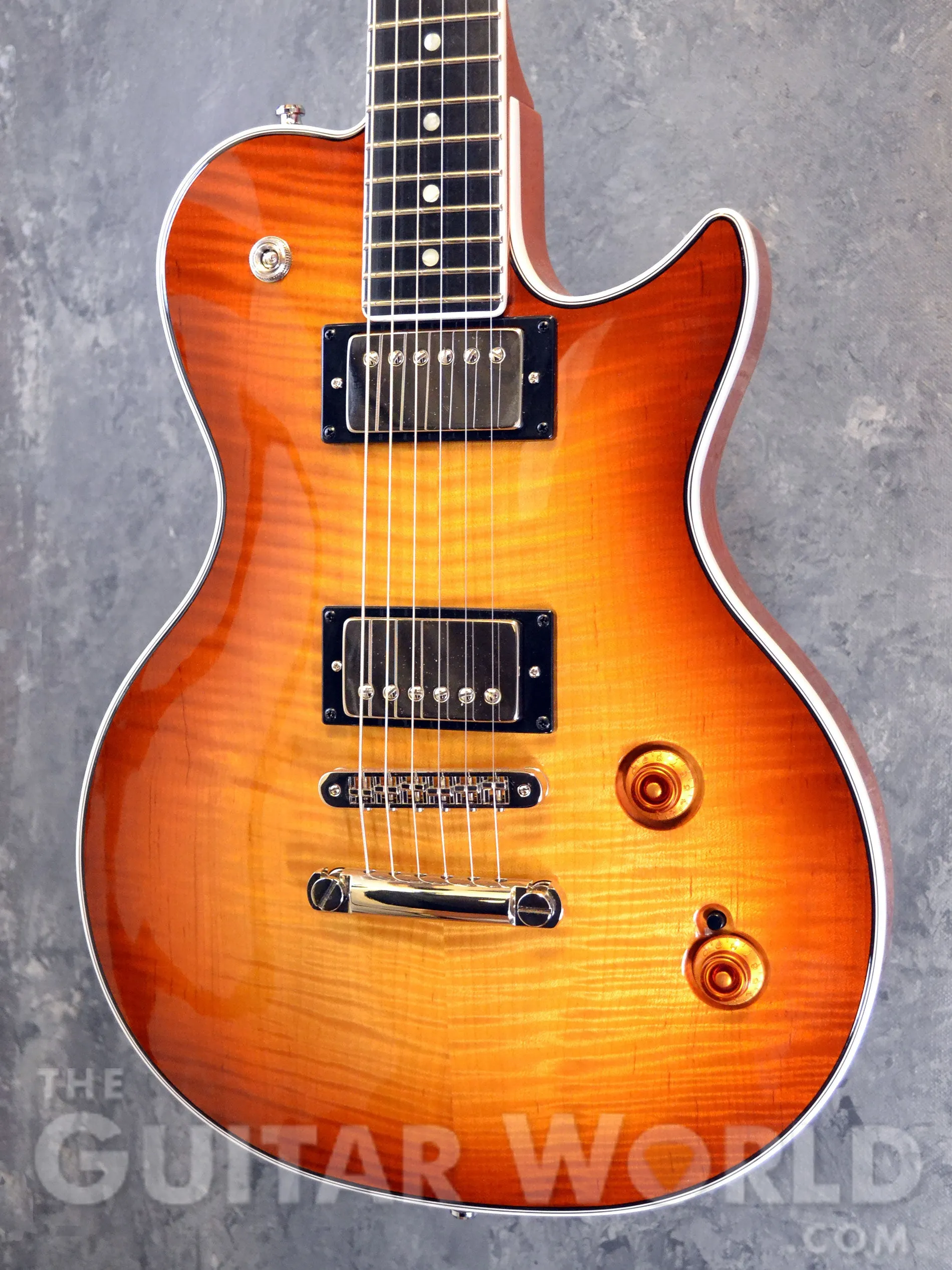 Godin Summit Classic Ltd Cognac Burst 042623