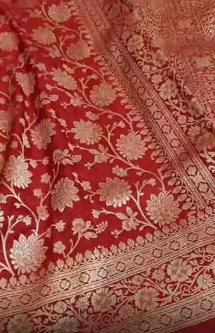 Introducing Pure Banarasi Khaddi Katan Kadhuwa Golden Zari Work Handloom Designer Silk Saree