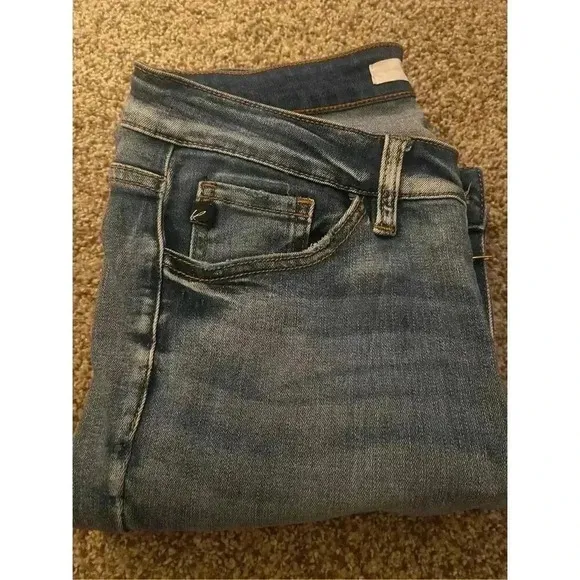 Kancan Women's Straight Jeans Size 7 Medium Wash Blue Denim Stretch
