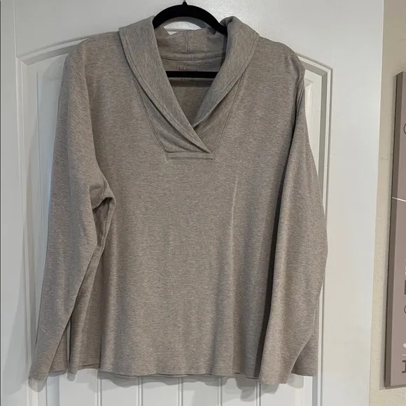 LL Bean Long Sleeve Top