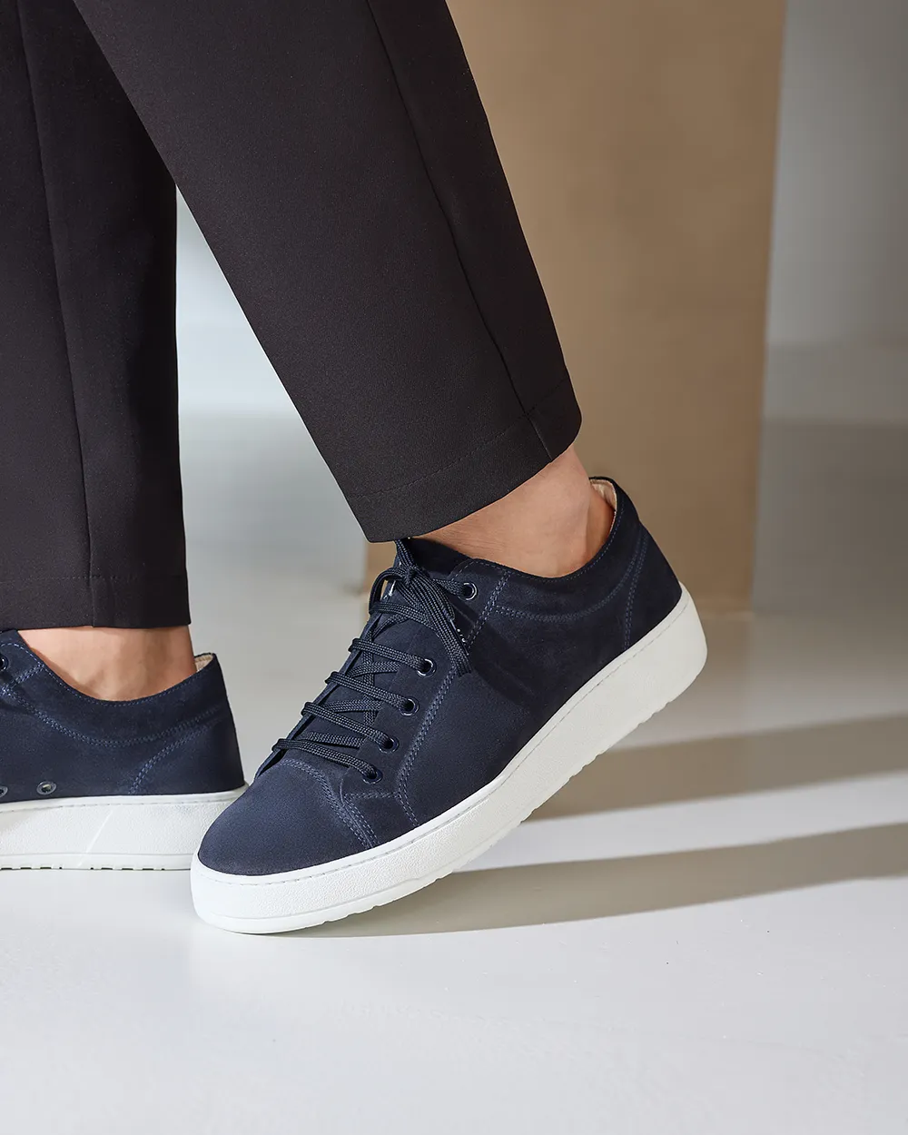 LT 01 Premium Suede Blueberry