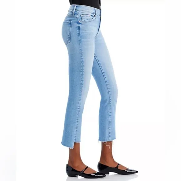 MOTHER THE INSIDER CROP STEP FRAY IN CRAFTY SIDE EMBROIDERED LIGHT WASH HI RISE