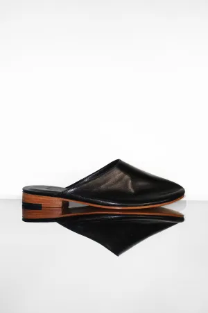 Mule in Black