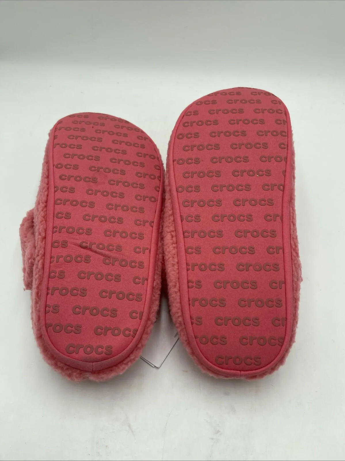 NWOB Crocs Adult Classic Cozzzy Clogs Pink Size 9M/11W - Like New
