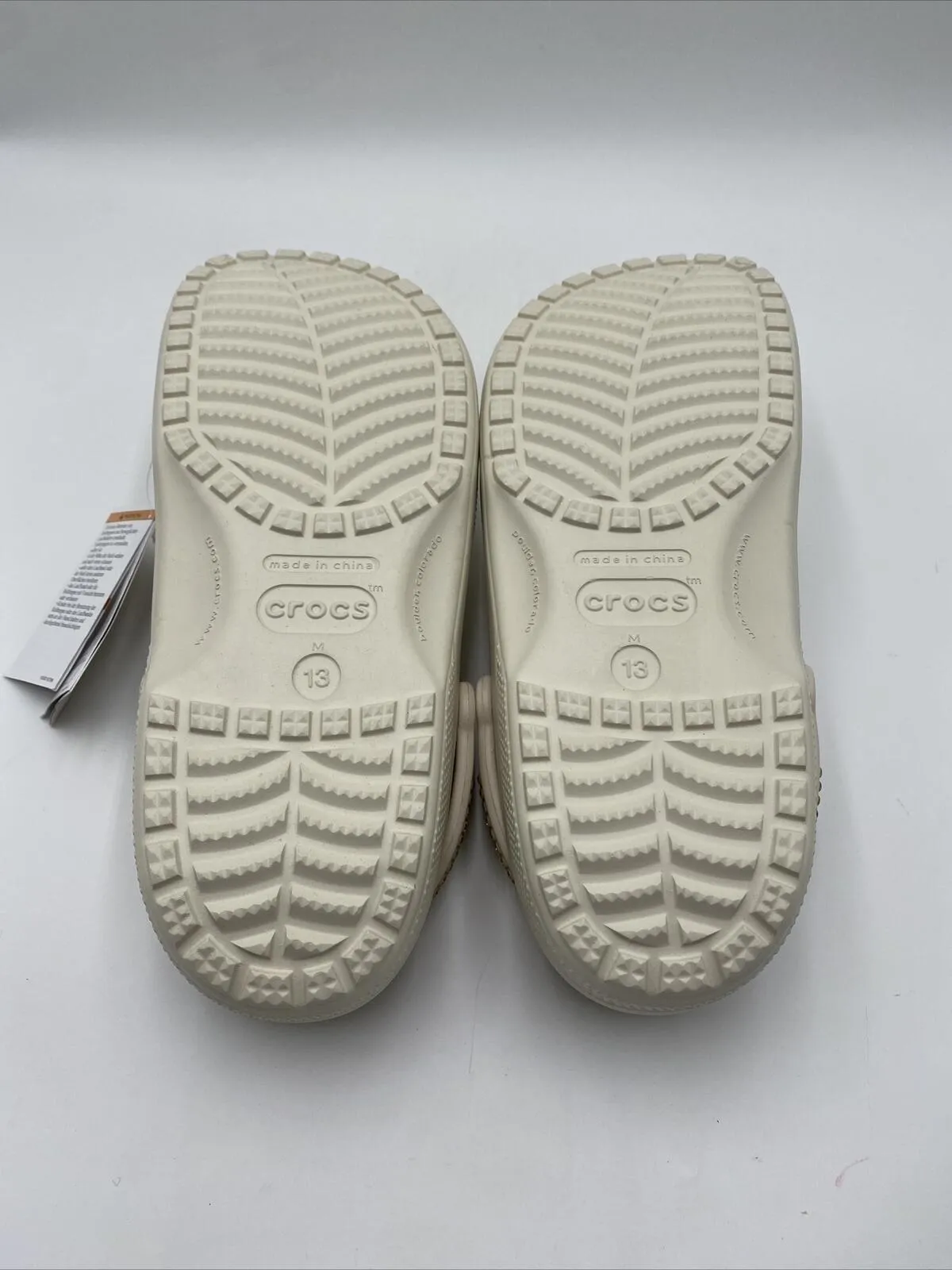 NWOB Crocs Men’s Classic Multi Gems Clog White Size 13M - Like New