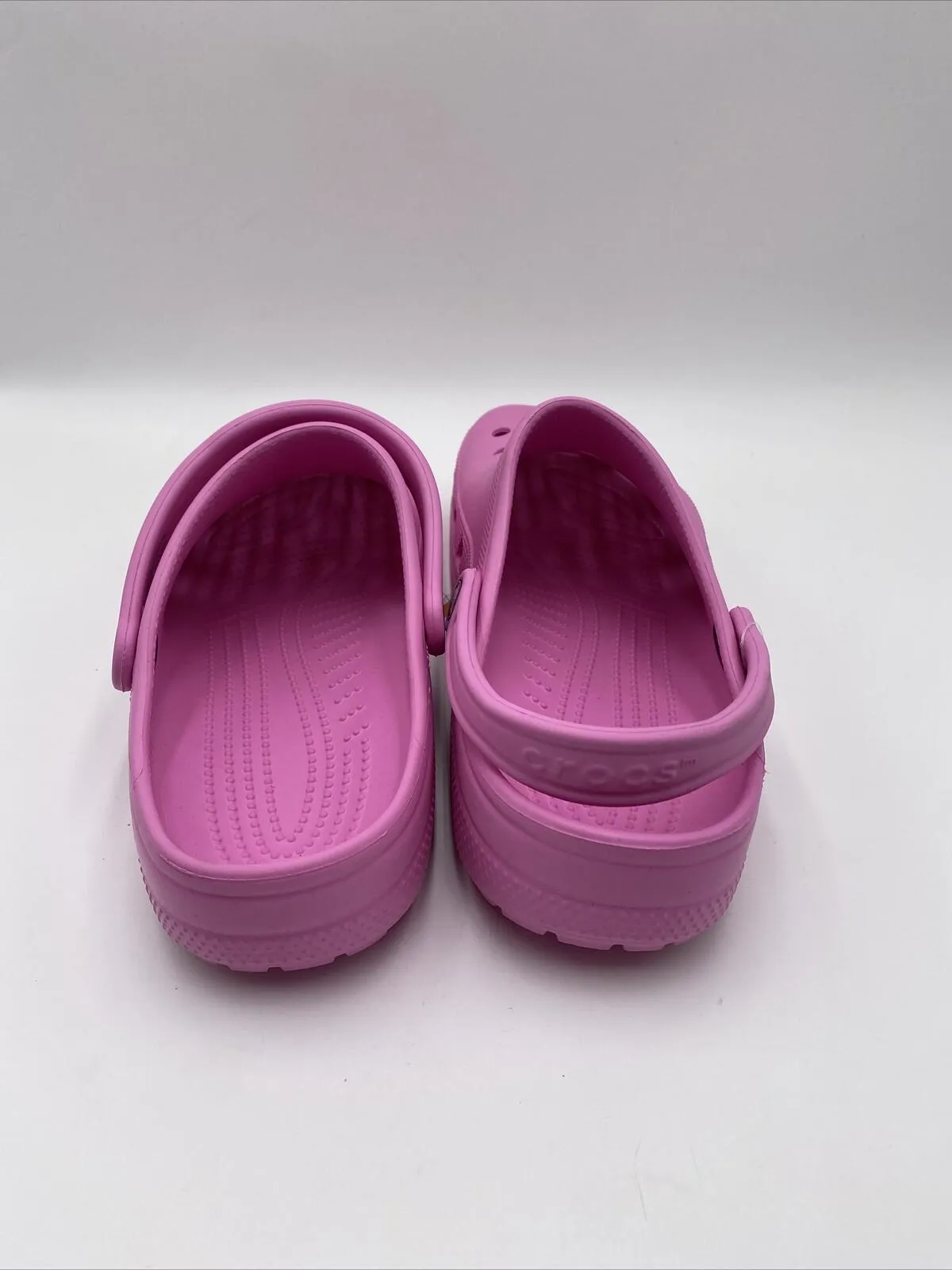 NWOB Men’s Crocs Classic Clogs Pink Size 12M - Like New