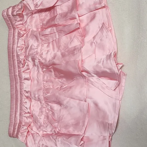 NWT Shug! Silk Ruffled Skort, size Medium