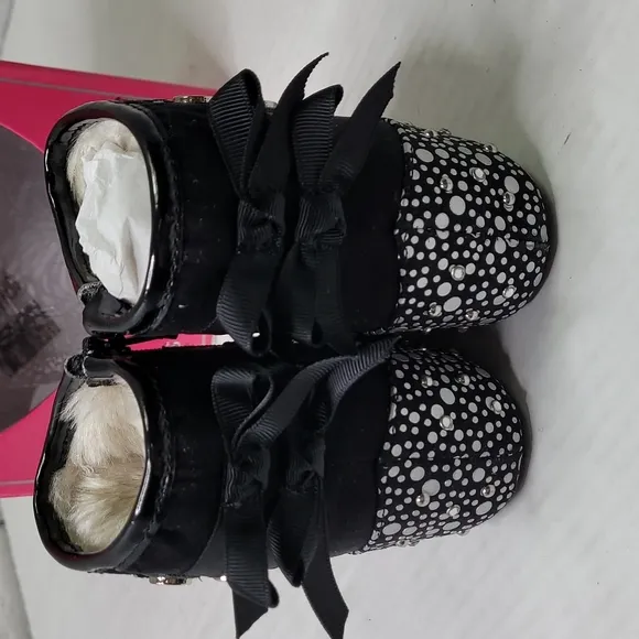 NWT stuart weitzman baby Pali studded moto boots
