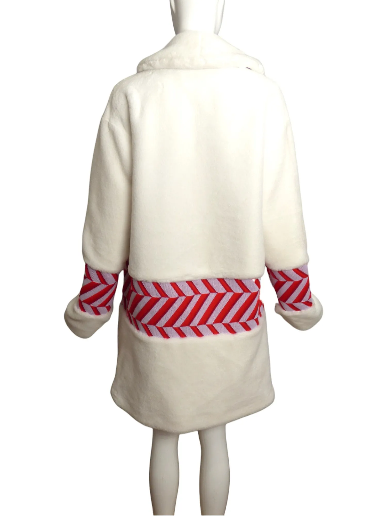 ONAIR- 2018 NWT White & Red Faux Fur Coat, One Size