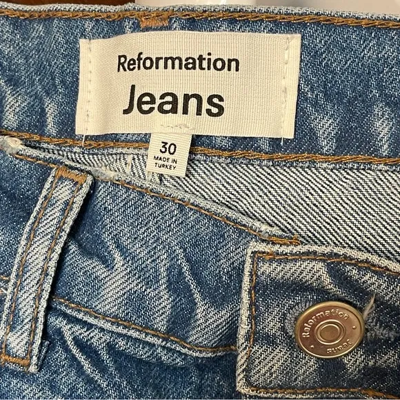 Reformation High Rise Straight Blue Jeans 31 flaw