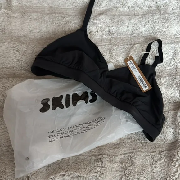 SKIMS FITS EVERYBODY CROSSOVER BRALETTE NWT ONYX BLACK sz S Small