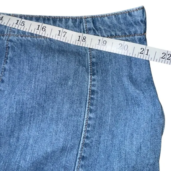 Venezia Women’s Size 22  21x22 Denim Flared Skirt 100% Cotton Med Wash Side Zip