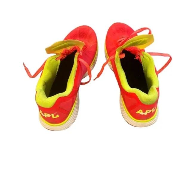 Women’s APL Propulsion Labs Windchill Sneaker in Neon Orange Size 8