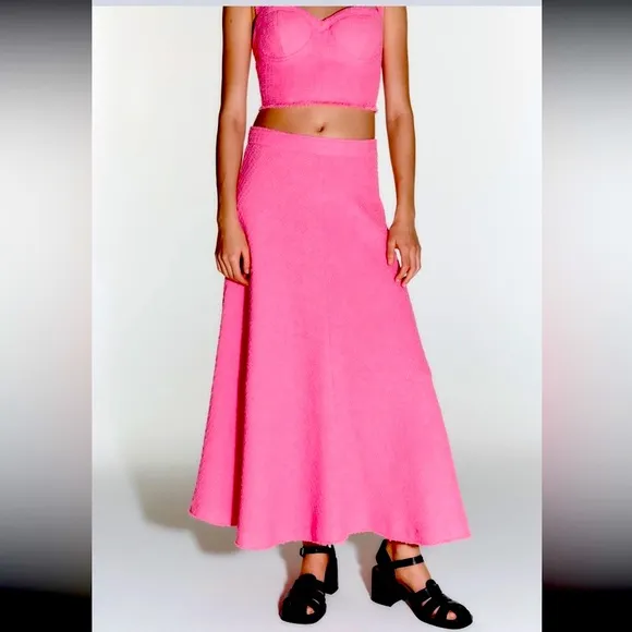 Zara textured pink long skirt